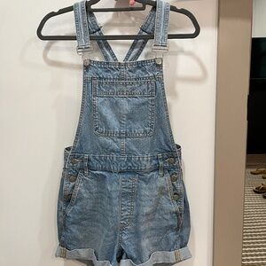BDG short denim overalls(size 27)
